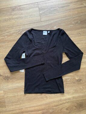 Aritzia TNA Homestretch Long Sleeve